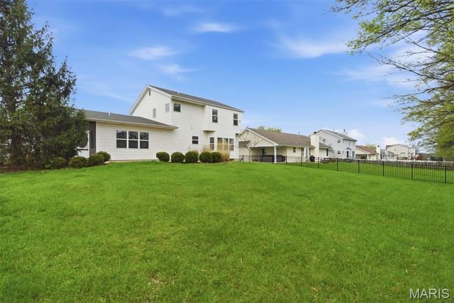 912 Hampshire Heath Drive, O'fallon, MO 63368