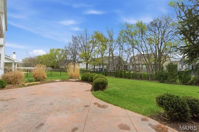 912 Hampshire Heath Drive, O'fallon, MO 63368