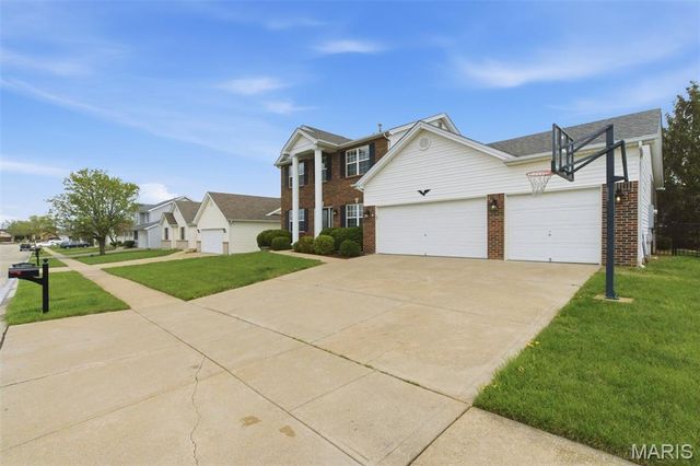 912 Hampshire Heath Drive, O'fallon, MO 63368