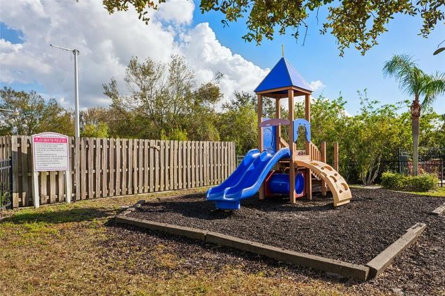 9510 NEWDALE WAY 102, Riverview, FL 33578