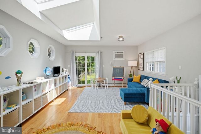 320 LENOX RD, Havertown, PA 19083