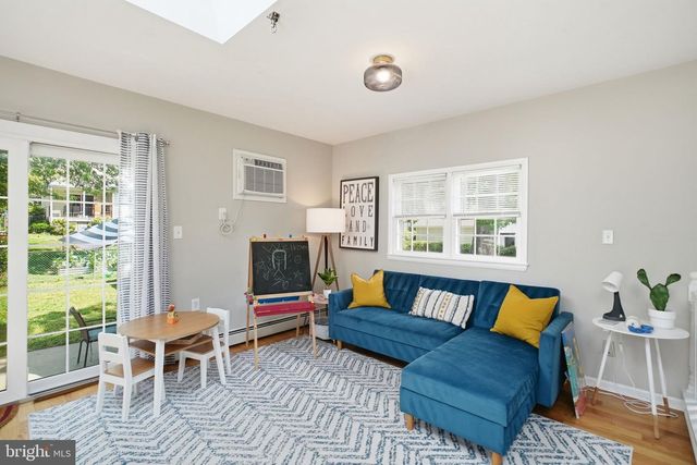 320 LENOX RD, Havertown, PA 19083