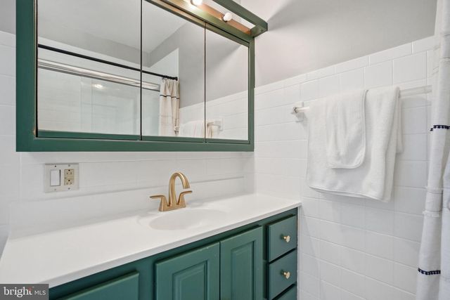 320 LENOX RD, Havertown, PA 19083