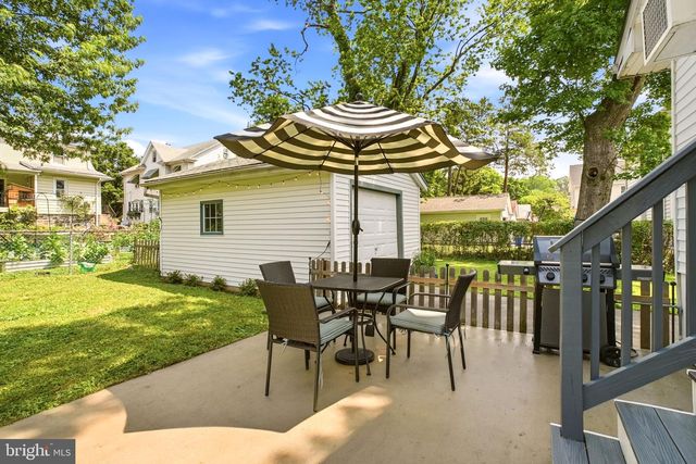 320 LENOX RD, Havertown, PA 19083
