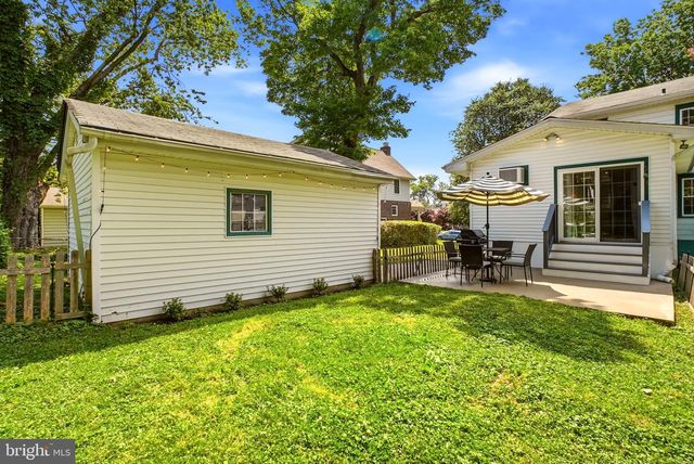 320 LENOX RD, Havertown, PA 19083