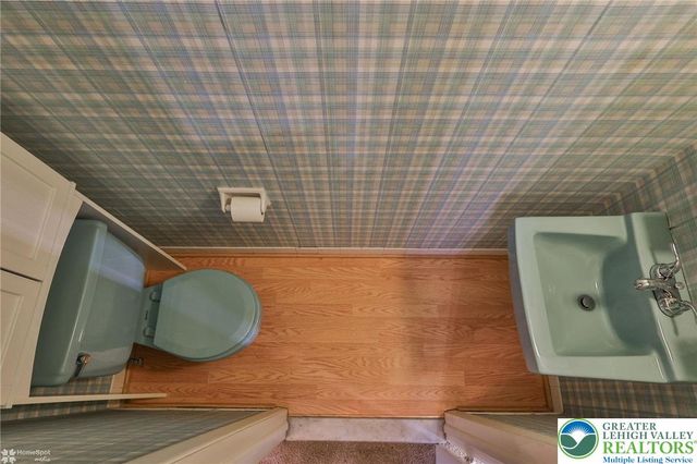 329 Carver Drive, Bethlehem City, PA 18017