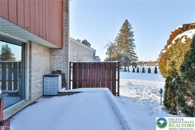 329 Carver Drive, Bethlehem City, PA 18017