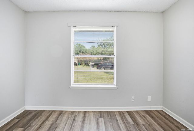 714 DANA DR, Converse, TX 78109