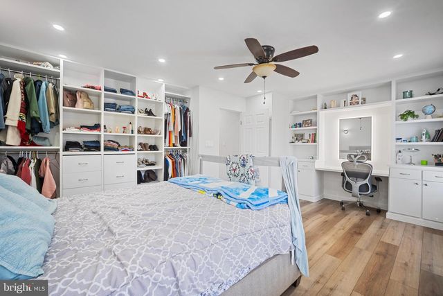 133 N BAYLOR DR, Sterling, VA 20164