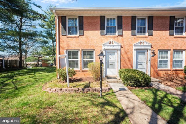 133 N BAYLOR DR, Sterling, VA 20164