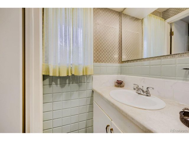 311 Main St, Broomfield, CO 80020