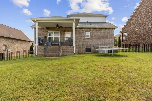 187 Pima Trl, Lebanon, TN 37087