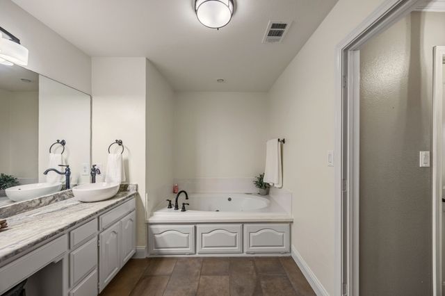 3 Meadowcreek Drive, Melissa, TX 75454