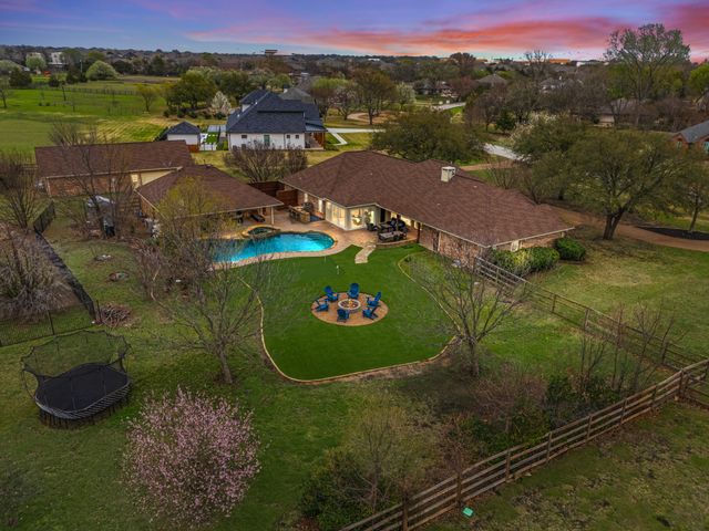 3 Meadowcreek Drive, Melissa, TX 75454