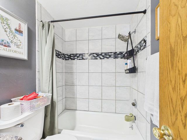 1205 S TAYLOR STREET, Green Bay, WI 54304