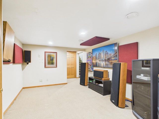 1205 S TAYLOR STREET, Green Bay, WI 54304