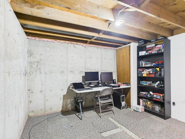 1205 S TAYLOR STREET, Green Bay, WI 54304