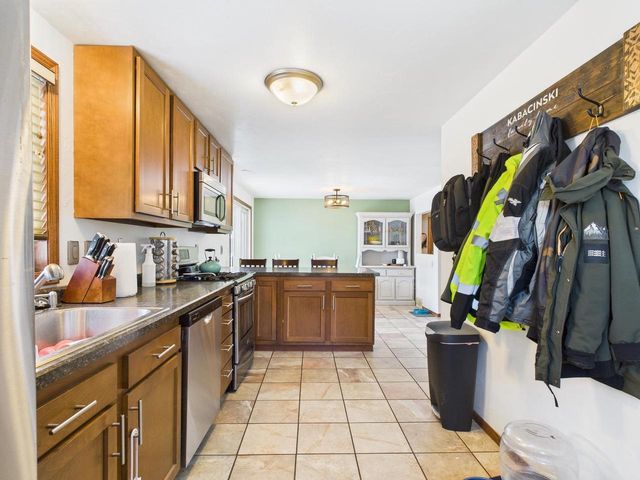 1205 S TAYLOR STREET, Green Bay, WI 54304