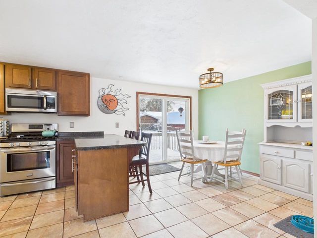 1205 S TAYLOR STREET, Green Bay, WI 54304