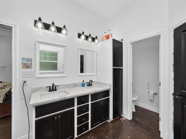 108 W Keomuku LN, Bastrop, TX 78602