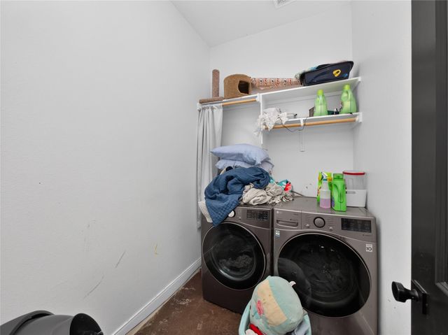 108 W Keomuku LN, Bastrop, TX 78602