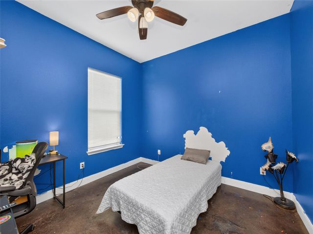 108 W Keomuku LN, Bastrop, TX 78602
