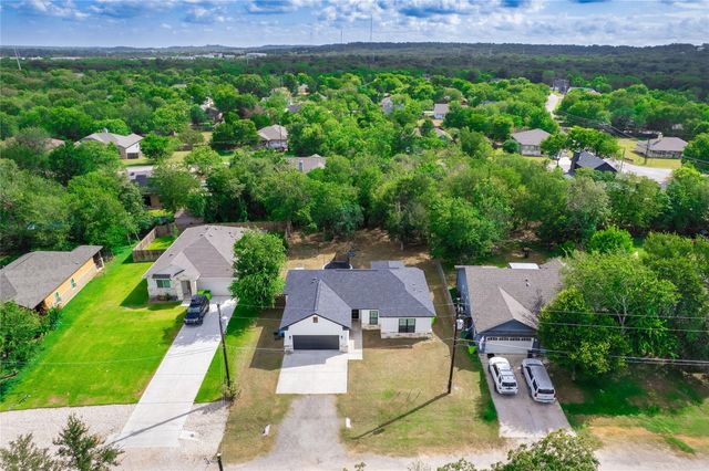 108 W Keomuku LN, Bastrop, TX 78602