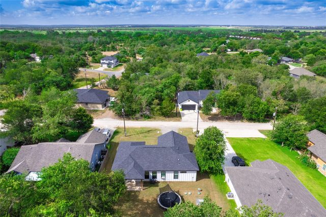 108 W Keomuku LN, Bastrop, TX 78602