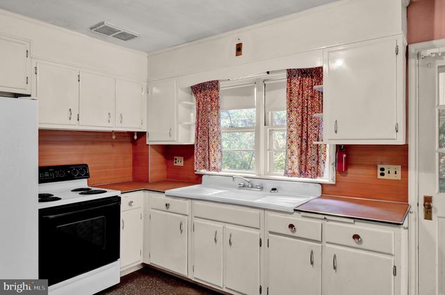 812 PENNDALE AVE, Reading, PA 19606