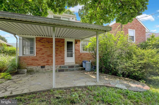812 PENNDALE AVE, Reading, PA 19606