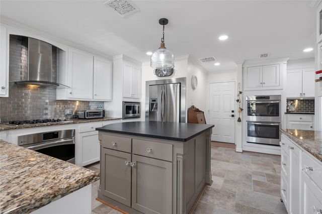 6417 Summit Ridge Drive, Waco, TX 76710