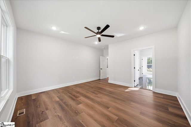 318 Bouldercrest Court, Spartanburg, SC 29301