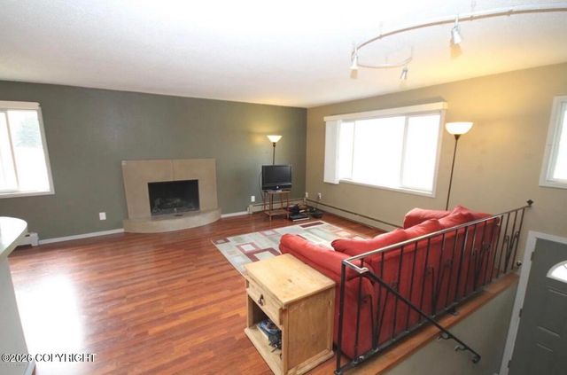 1633 Northwestern Avenue, Anchorage, AK 99508