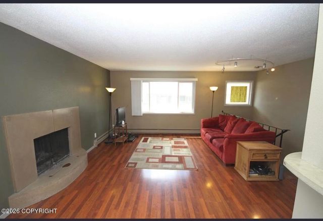1633 Northwestern Avenue, Anchorage, AK 99508