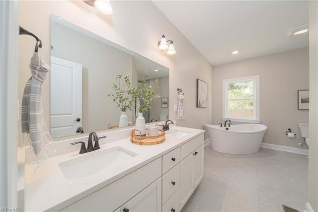 10265 N NC Highway 150, Clemmons, NC 27012