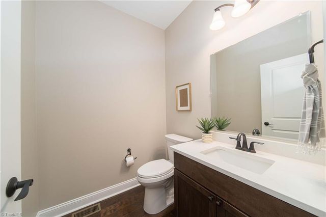10265 N NC Highway 150, Clemmons, NC 27012