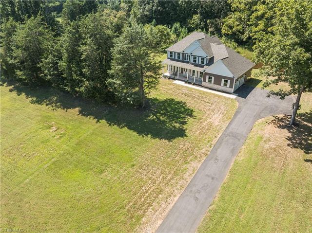 10265 N NC Highway 150, Clemmons, NC 27012