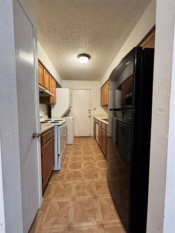 249 Craddock Ave, San Marcos, TX 78666