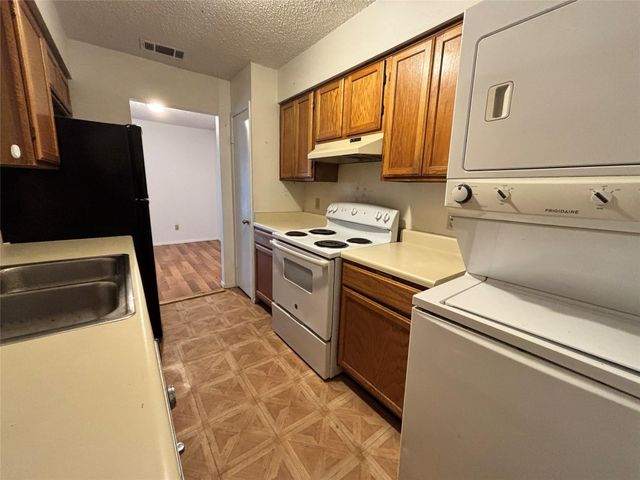 249 Craddock Ave, San Marcos, TX 78666