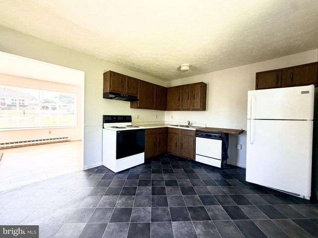 111 HAVEN TER, Winchester, VA 22602