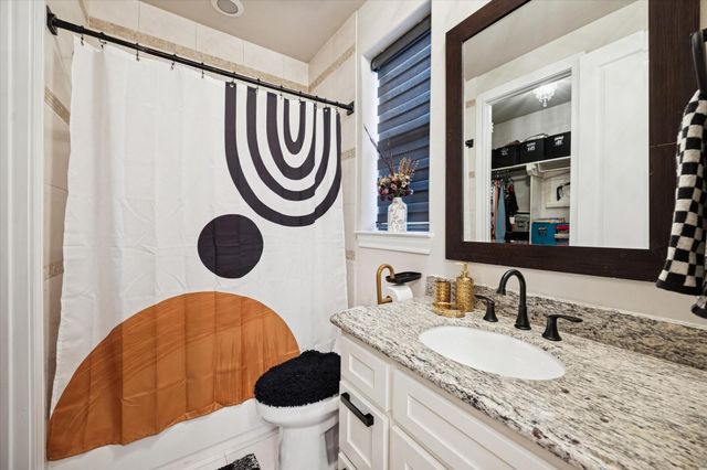 5820 Darling Street, Houston, TX 77007