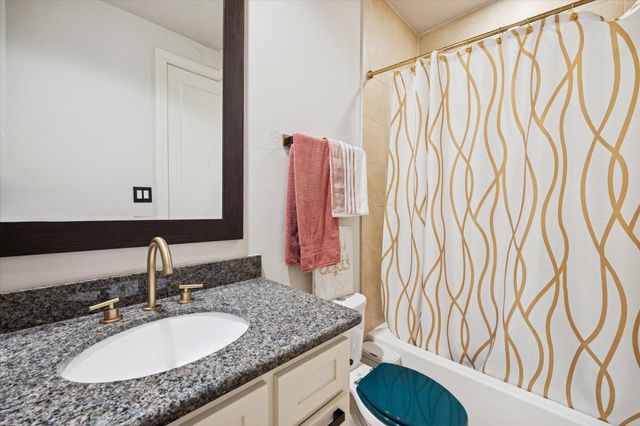 5820 Darling Street, Houston, TX 77007