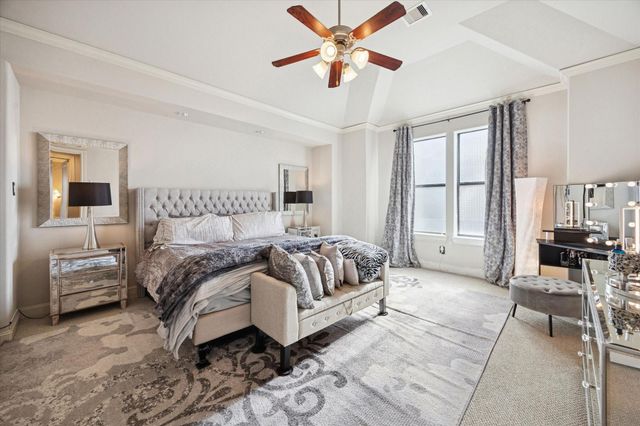 5820 Darling Street, Houston, TX 77007