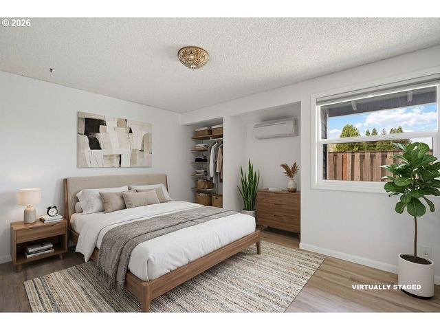 5445 Sw VILLAGE Pl, Beaverton, OR 97007