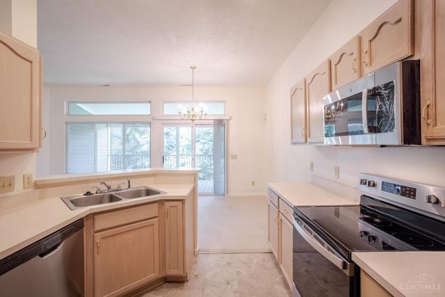 810 Southmeadow Circle, Cincinnati, OH 45231