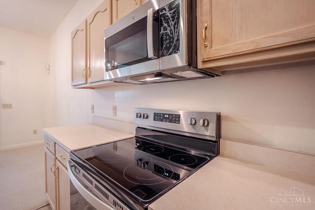 810 Southmeadow Circle, Cincinnati, OH 45231