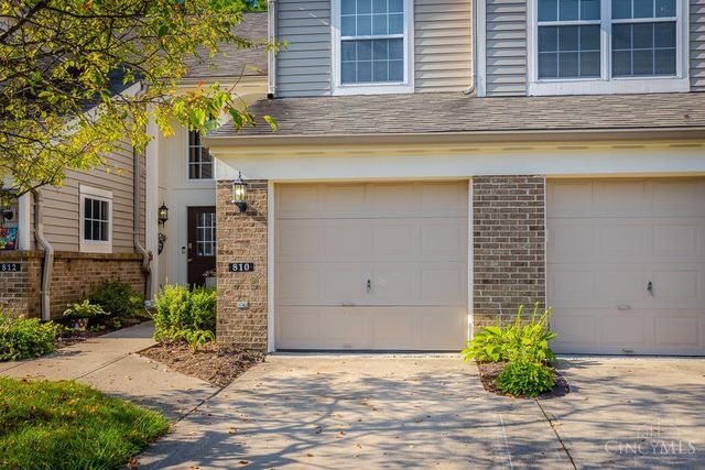 810 Southmeadow Circle, Cincinnati, OH 45231