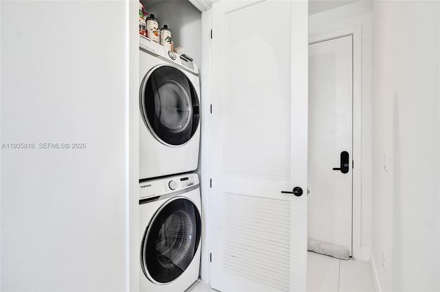 1030 15th St PH5, Miami Beach, FL 33139