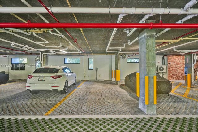 1030 15th St PH5, Miami Beach, FL 33139