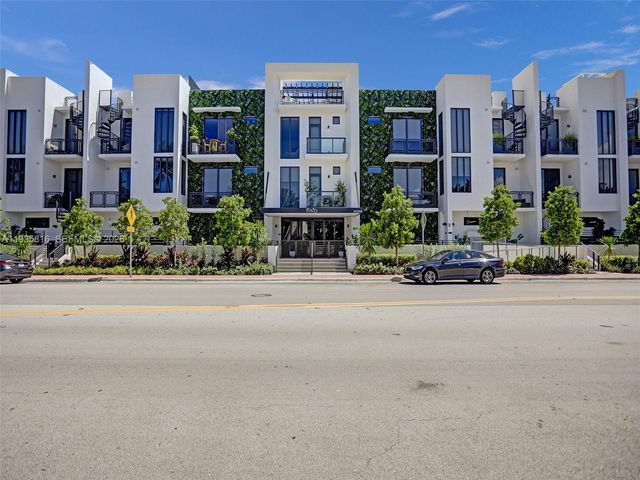 1030 15th St PH5, Miami Beach, FL 33139